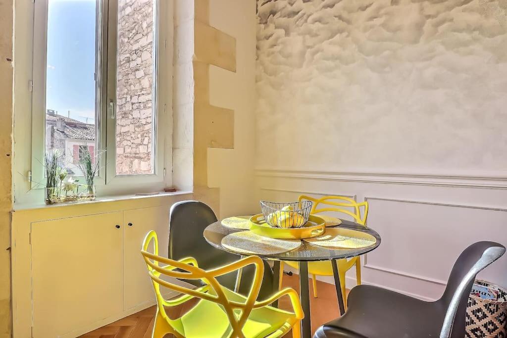 Le Yellow - Central - Climatise Nîmes Exteriör bild