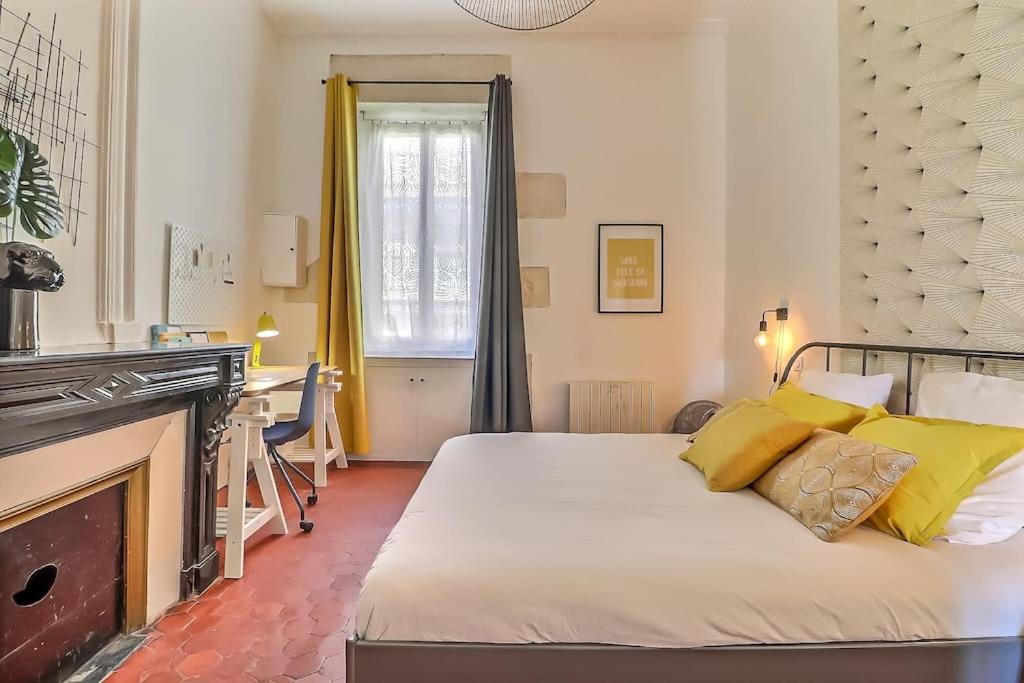 Le Yellow - Central - Climatise Nîmes Exteriör bild